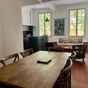  Appartement Beau 3 Pièces 83 M2 Au Coeur Du Centre Historique D'aix En Provence France
