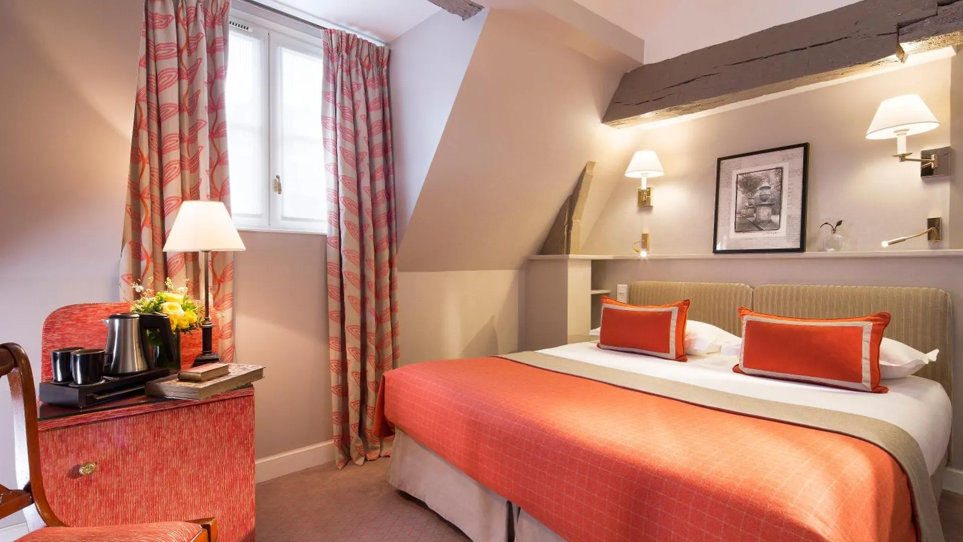 Hotel Le Relais Saint Honoré Parigi