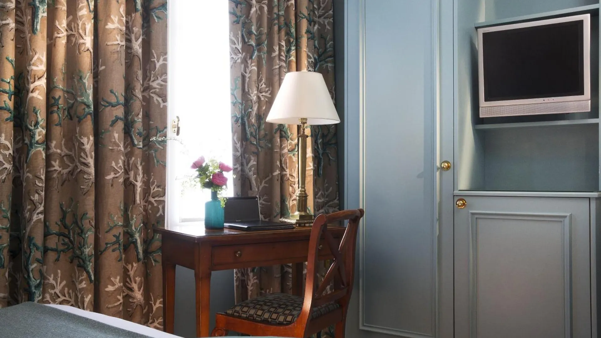 Le Relais Saint Honoré Parigi Hotel