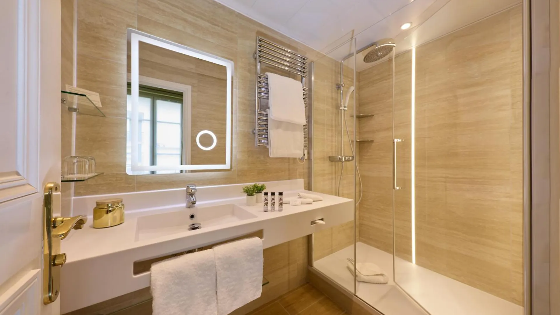 Le Relais Saint Honore Paříž Francie
