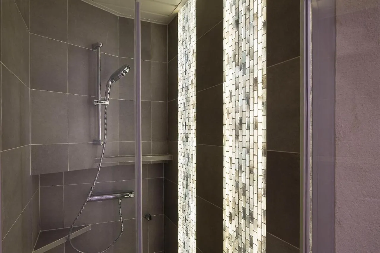 Le Relais Saint Honoré Paris Hotel